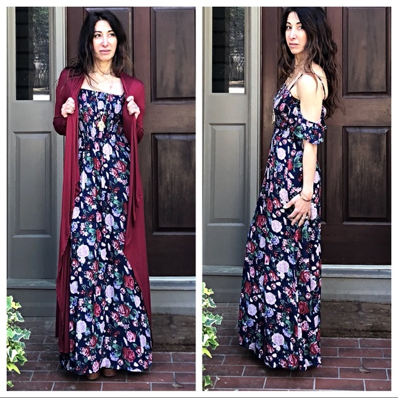 ✨LAST ONE✨Beautiful floral maxi dress - Picture 4 of 7